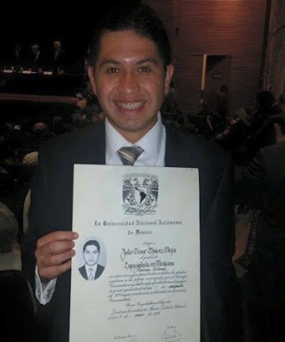 Dr. Julio César Chávez Mejía, Endocrinólogo