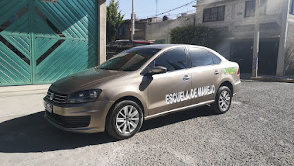 Escuela de manejo MAS+
